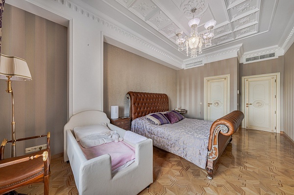 3-к квартира, 195 кв.м.