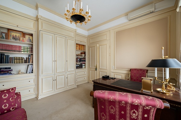 4-к квартира, 170 кв.м.